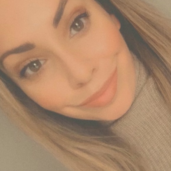 Cleaning out my closets 😉 - Picture 1 of 4